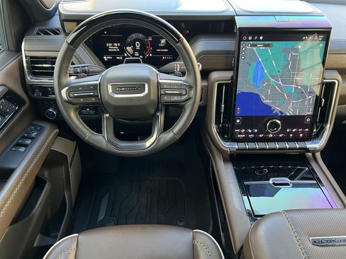 Used 2026 GMC Yukon Denali Ultimate AWD/4WD image 31