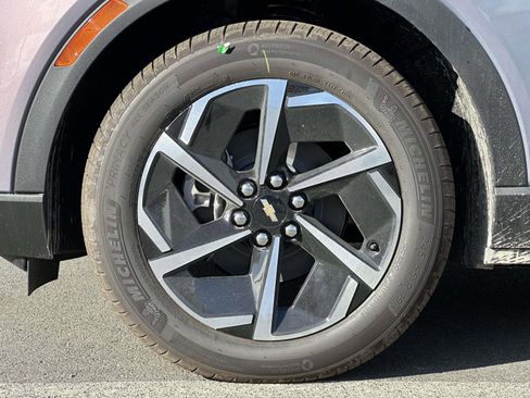 New 2026 Chevrolet Equinox EV LT image 7