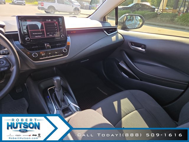Used 2021 Toyota Corolla LE w/ LE Convenience Package FWD image 17