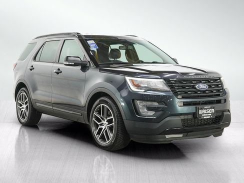 Used 2017 Ford Explorer Sport AWD/4WD image 7