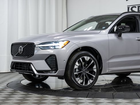 New 2026 Volvo XC60 B5 Plus w/ Climate Package image 25
