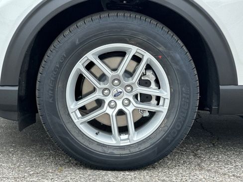 New 2026 Ford Explorer Active RWD image 27