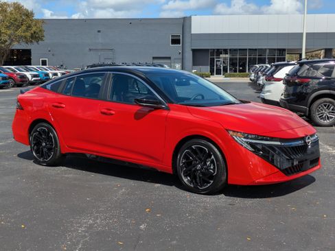 New 2026 Nissan Sentra SR image 2