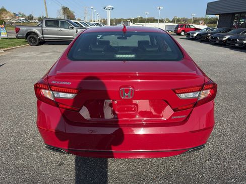 Used 2019 Honda Accord Sport image 6