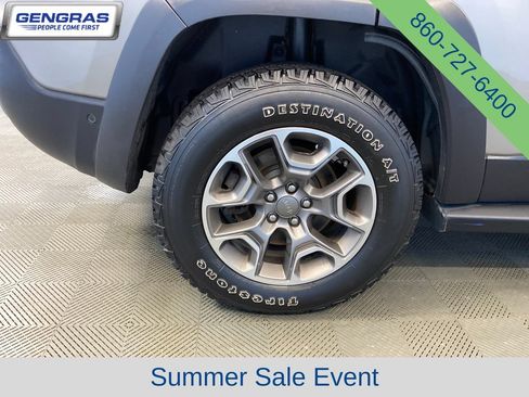 Used 2020 Jeep Cherokee Trailhawk AWD/4WD image 34
