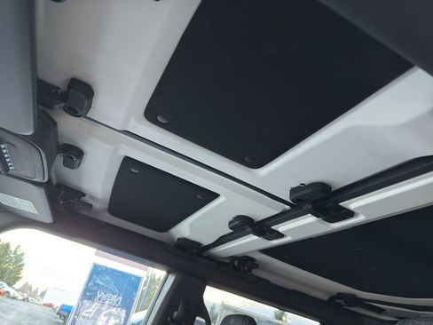 New 2025 Ford Bronco Heritage Edition image 25