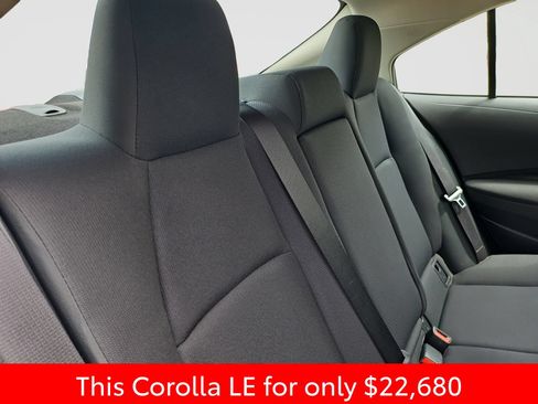 Used 2025 Toyota Corolla LE FWD image 45