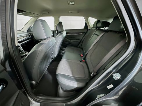 Used 2025 Kia Seltos S image 27