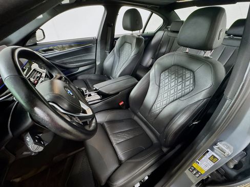 Used 2023 BMW 530i xDrive xDrive w/ Premium Package image 15