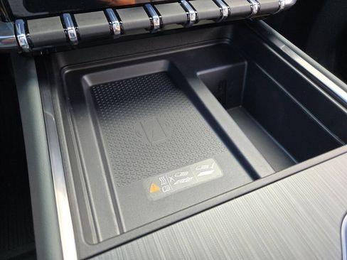 New 2026 GMC Acadia AT4 w/ Super Cruise Package image 36