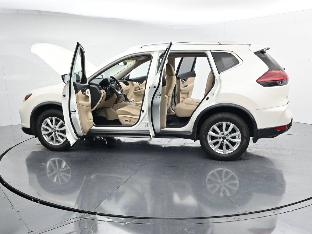 Used 2018 Nissan Rogue SV AWD/4WD image 42