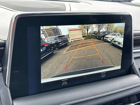 Certified 2022 Chevrolet Suburban Premier AWD/4WD image 24