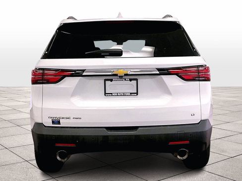 Used 2023 Chevrolet Traverse LT image 4