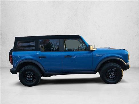 Used 2023 Ford Bronco Black Diamond image 4
