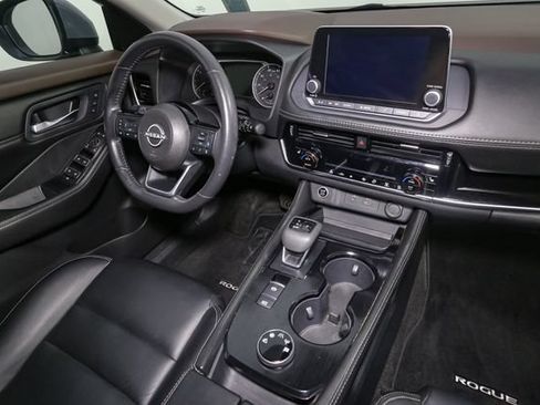 Used 2023 Nissan Rogue SL AWD/4WD image 18