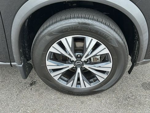 Certified 2022 Nissan Rogue SV image 8