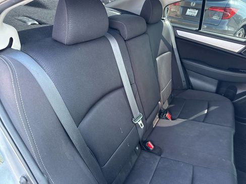 Used 2017 Subaru Legacy 2.5i Premium image 15