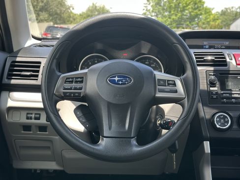 Used 2015 Subaru Forester 2.5i Premium w/ All-Weather Package AWD/4WD image 17