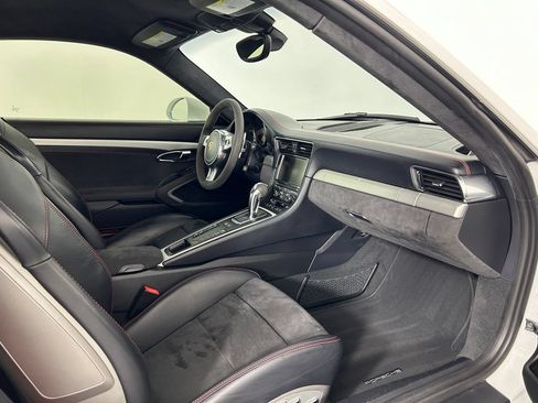 Certified 2015 Porsche 911 GT3 RWD image 22