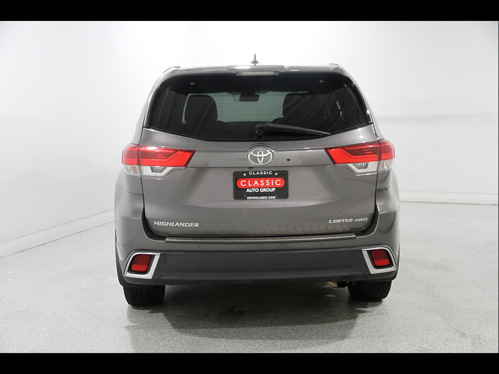 Used 2017 Toyota Highlander Limited AWD/4WD image 21