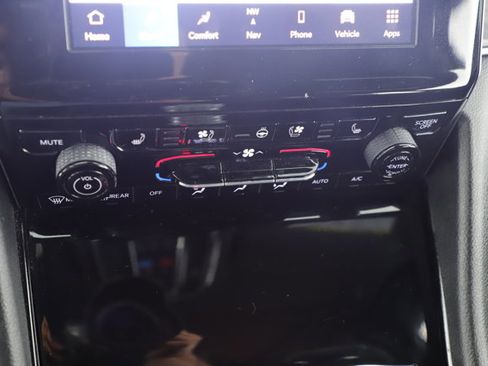 Used 2022 Jeep Grand Cherokee Overland image 15