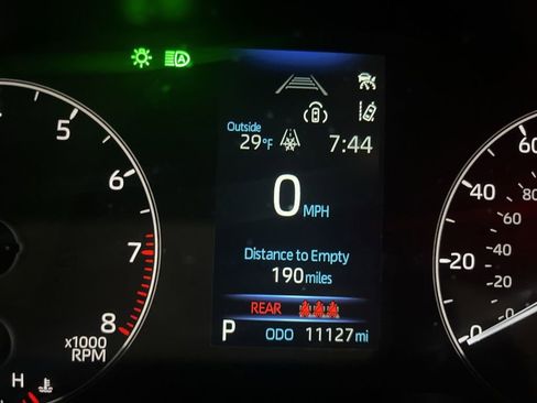 Used 2024 Toyota Corolla Cross LE image 10