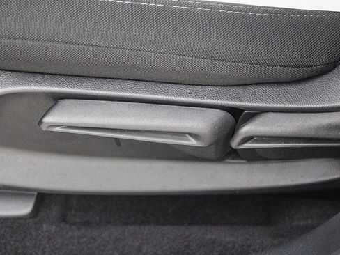 Certified 2026 Honda HR-V LX image 22