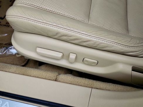 Used 2009 Acura TL w/ Technology Package FWD image 12
