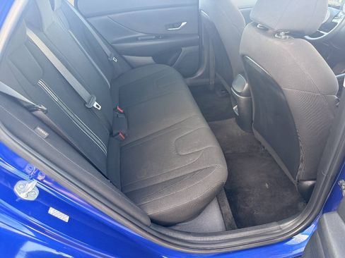 Used 2024 Hyundai Elantra SEL FWD image 28