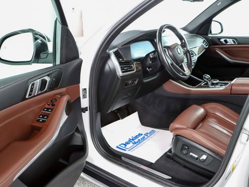 Used 2022 BMW X5 sDrive40i w/ Premium Package image 3