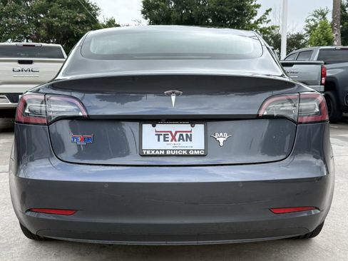 Used 2018 Tesla Model 3 Long Range RWD image 6