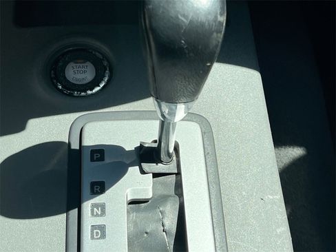 Used 2020 Nissan Frontier SV image 20