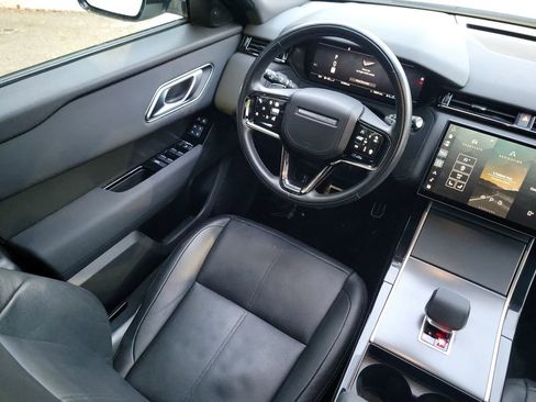 Used 2025 Land Rover Range Rover Velar Dynamic SE image 19