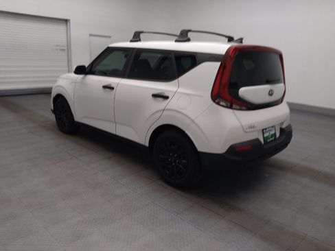 Used 2020 Kia Soul LX FWD image 3