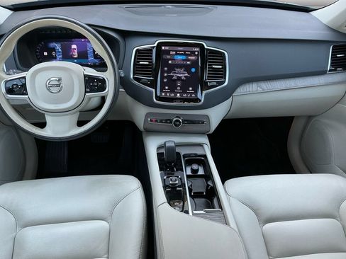 Used 2023 Volvo XC90 B6 Plus w/ Protection Package Premier AWD/4WD image 11