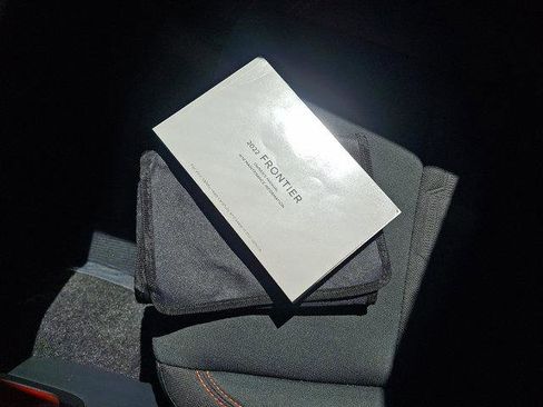 Used 2022 Nissan Frontier Pro-X image 25