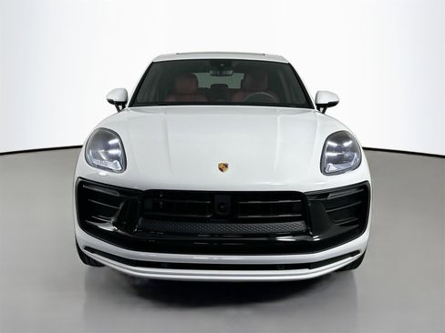 New 2025 Porsche Macan Turbo image 10
