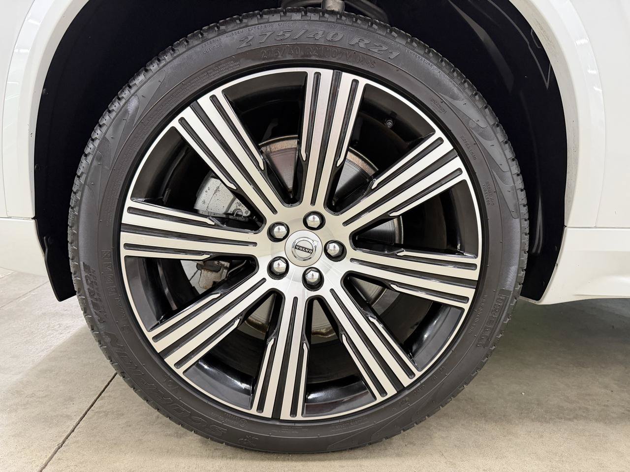 Used 2025 Volvo XC90 B6 Ultra w/ Protection Package Premier AWD/4WD image 7