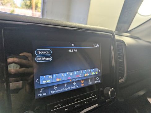 Used 2022 Nissan Frontier SV w/ Technology Package image 27