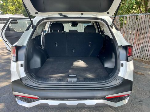 Used 2024 Kia Sportage LX AWD/4WD image 19