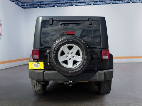 Used 2014 Jeep Wrangler Unlimited Sport w/ Quick Order Package 24S AWD/4WD image 5