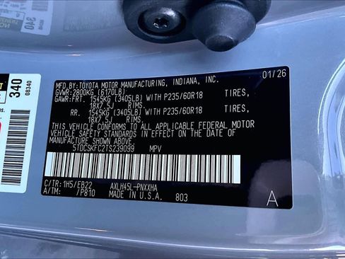 New 2026 Toyota Sienna XLE Woodland Edition image 18