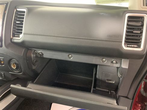 Used 2022 Nissan Frontier SV image 38