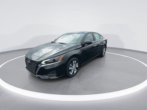 New 2025 Nissan Altima 2.5 S image 4