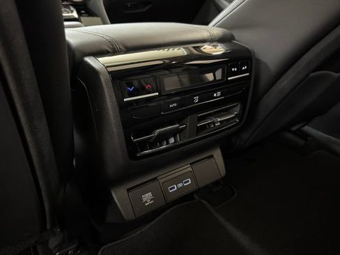 Used 2024 Acura MDX FWD image 21