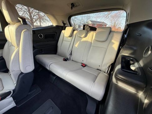 Used 2019 Subaru Ascent Limited w/ Popular Package #3 image 12