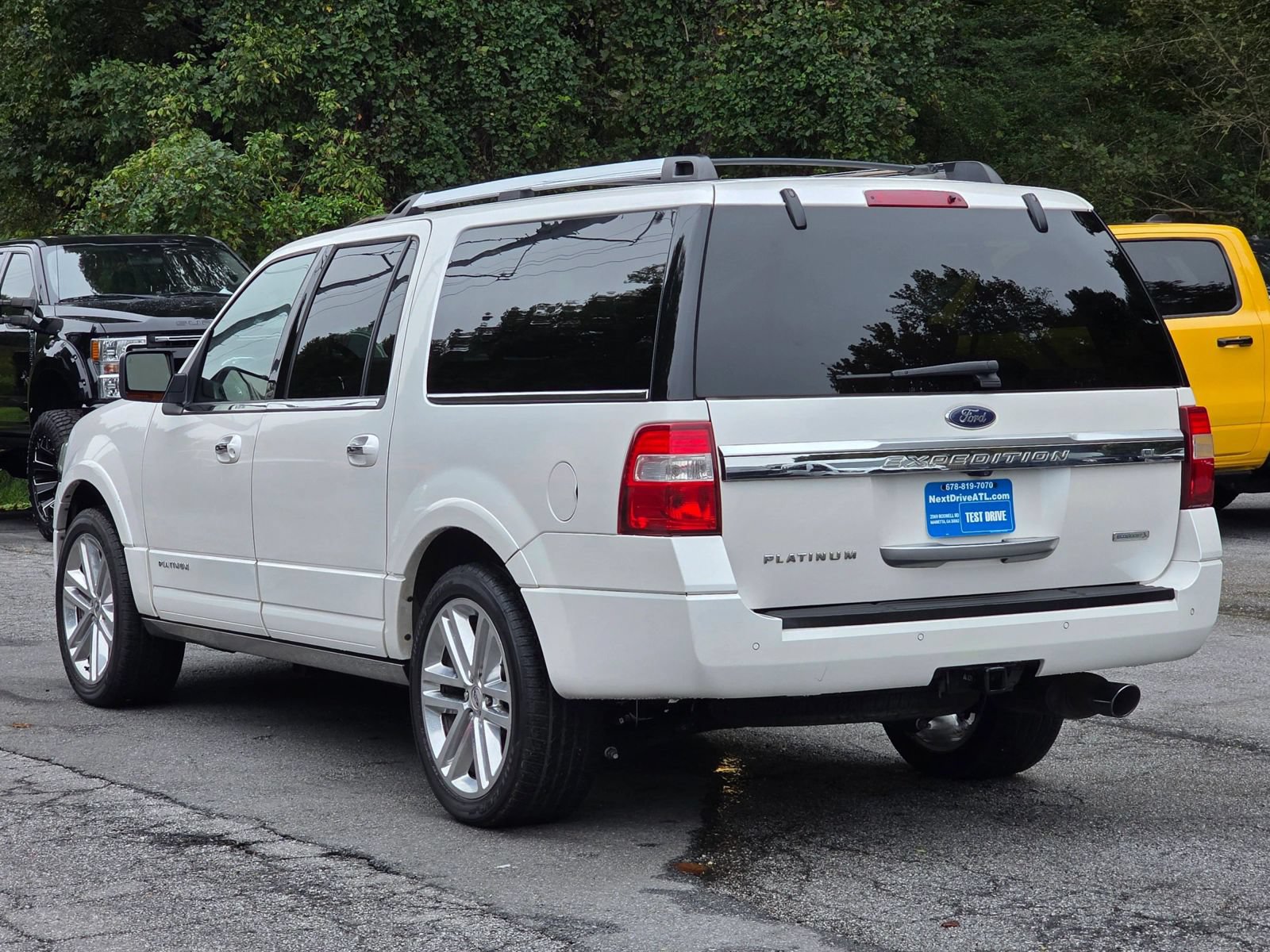 Used 2017 Ford Expedition EL Platinum RWD image 5