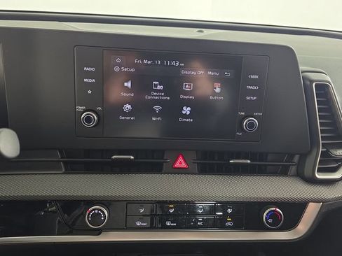 Used 2023 Kia Sportage LX image 13