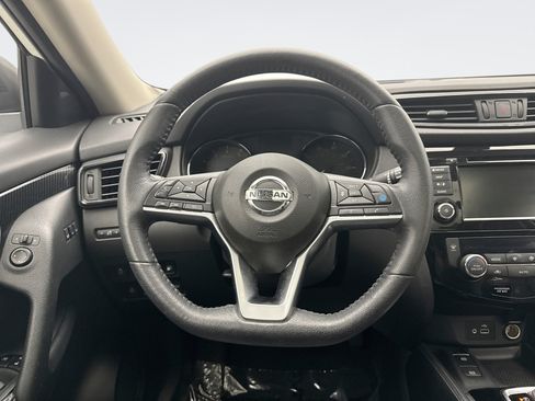 Used 2020 Nissan Rogue SL w/ Premium Package AWD/4WD image 12