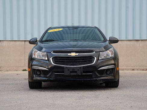 Used 2016 Chevrolet Cruze LT w/ Sun, Sound and Sport Package image 3